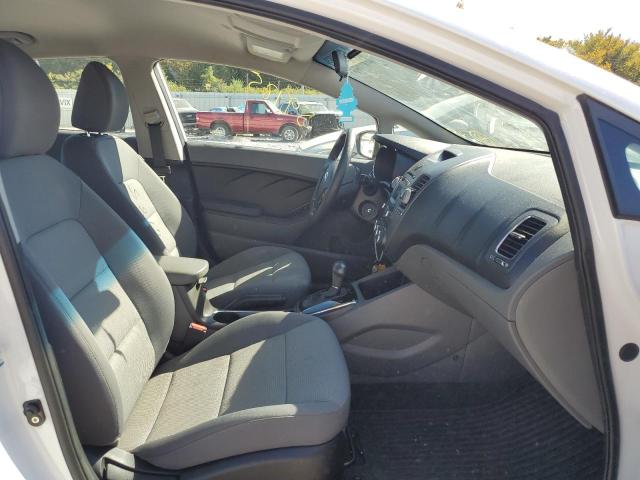 Photo 5 from auction – 2018 KIA FORTE LX with VIN 3KPFK4A73JE217820