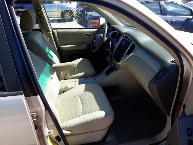 Photo 5 from auction – 2005 TOYOTA HIGHLANDER with VIN JTEEP21AX50114403