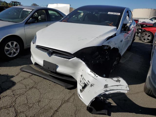 Фото 2 с аукциона – 2020 TESLA MODEL X с VIN 5YJXCDE25LF230954