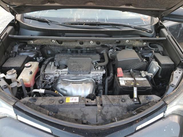 Photo 7 from auction – 2018 TOYOTA RAV4 LE with VIN JTMZFREVXJJ157397