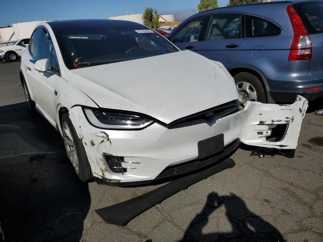 Фото 1 с аукциона – 2020 TESLA MODEL X с VIN 5YJXCDE25LF230954