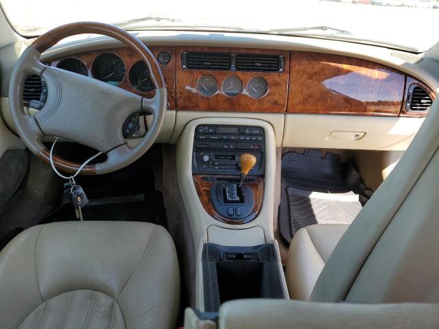 Photo 9 from auction – 1997 JAGUAR XK8 with VIN SAJGX2748VC002407