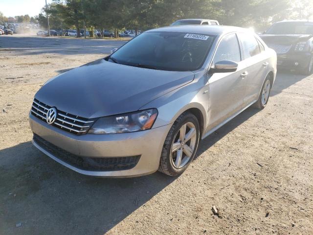 Photo 2 from auction – 2014 VOLKSWAGEN PASSAT S with VIN 1VWAT7A3XEC034642