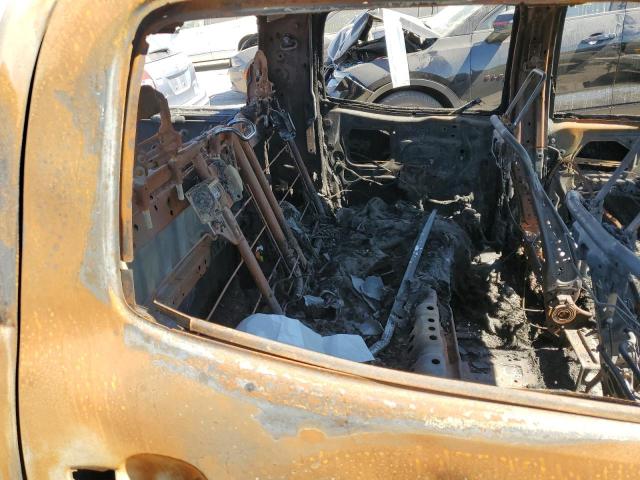 Photo 6 from auction – 2013 TOYOTA TACOMA DOU with VIN 3TMLU4EN2DM120365
