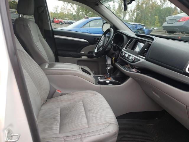 Photo 5 from auction – 2016 TOYOTA HIGHLANDER with VIN 5TDBKRFH8GS231854