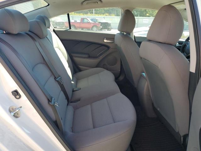 Photo 6 from auction – 2018 KIA FORTE LX with VIN 3KPFK4A73JE217820
