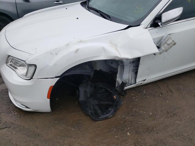 Photo 9 from auction – 2019 CHRYSLER 300 LIMITE with VIN 2C3CCAEG4KH698096