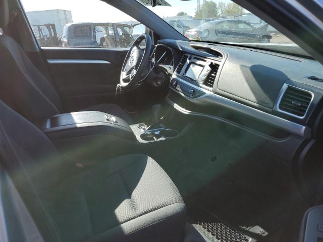 Photo 5 from auction – 2018 TOYOTA HIGHLANDER with VIN 5TDZARFHXJS041692