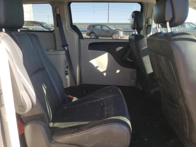 Photo 6 from auction – 2016 CHRYSLER TOWN & COU with VIN 2C4RC1BG5GR214903