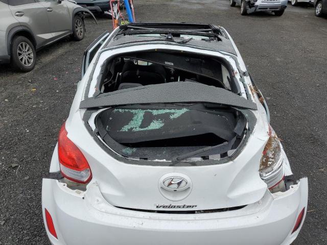 Photo 9 from auction – 2017 HYUNDAI VELOSTER with VIN KMHTC6AD3HU317764