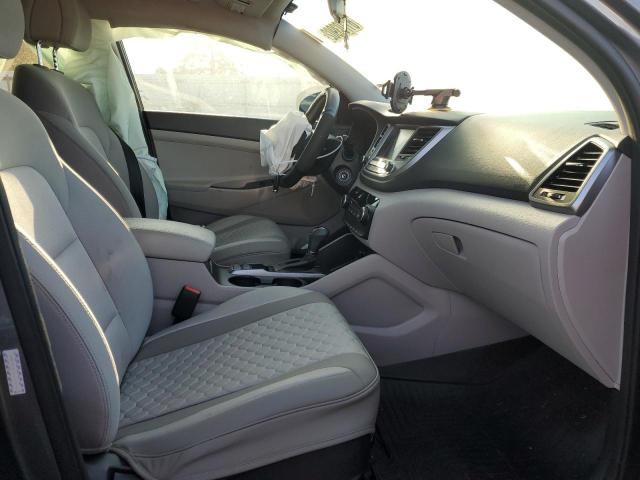 Photo 5 from auction – 2018 HYUNDAI TUCSON SEL with VIN KM8J3CA47JU720755