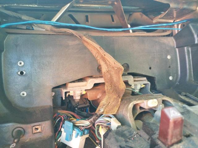 Photo 8 from auction – 2000 CHEVROLET SILVERADO with VIN 1GCEC14WXYZ327028