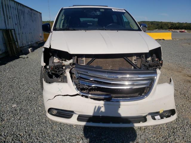 Photo 9 from auction – 2013 CHRYSLER TOWN & COU with VIN 2C4RC1CG5DR531803