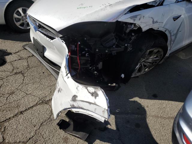 Photo 9 from auction – 2020 TESLA MODEL X with VIN 5YJXCDE25LF230954