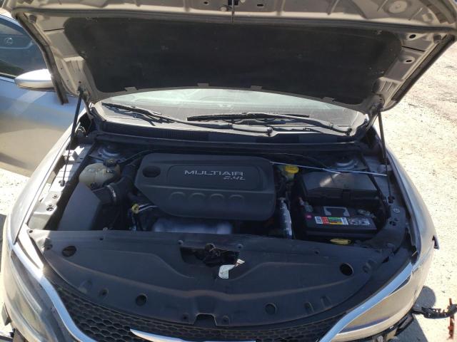 Photo 7 from auction – 2015 CHRYSLER 200 C with VIN 1C3CCCCBXFN723812