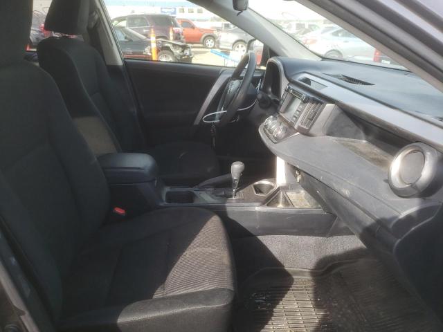 Photo 5 from auction – 2018 TOYOTA RAV4 LE with VIN JTMBFREV0JJ183377