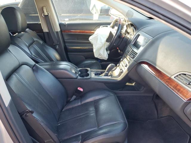 Photo 5 from auction – 2010 LINCOLN MKT with VIN 2LMHJ5AR5ABJ08981