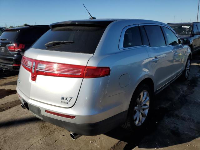 Photo 4 from auction – 2010 LINCOLN MKT with VIN 2LMHJ5AR5ABJ08981