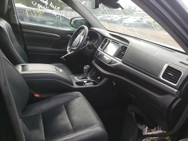 Photo 5 from auction – 2017 TOYOTA HIGHLANDER with VIN 5TDDZRFH3HS400006