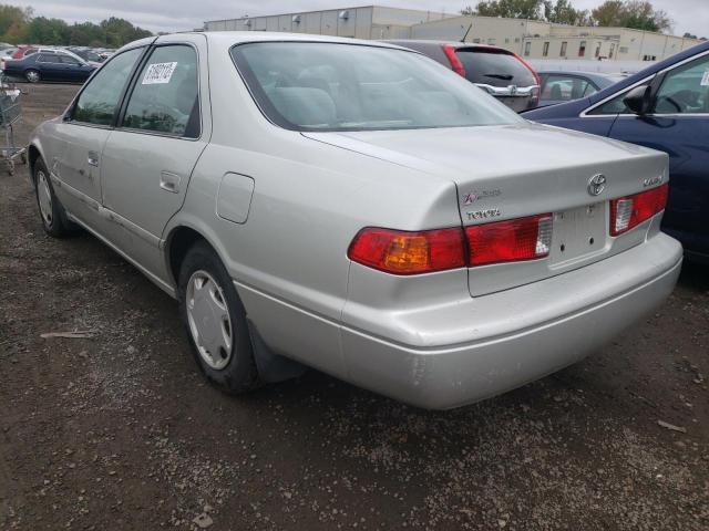 Photo 3 from auction – 2000 TOYOTA CAMRY CE with VIN 4T1BG22K9YU654798