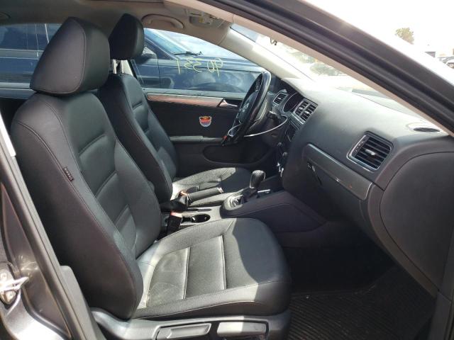 Photo 5 from auction – 2017 VOLKSWAGEN JETTA SE with VIN 3VWDB7AJ7HM220740