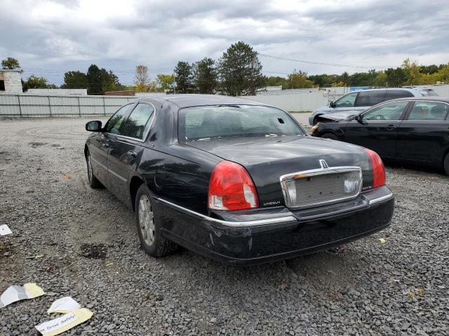 Photo 3 from auction – 2011 LINCOLN TOWN CAR S with VIN 2LNBL8CV4BX765234