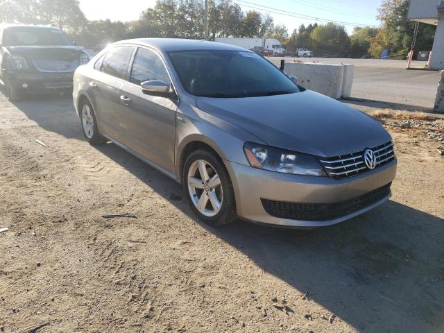 VOLKSWAGEN PASSAT S 2014 with VIN 1VWAT7A3XEC034642 - Photo from auction