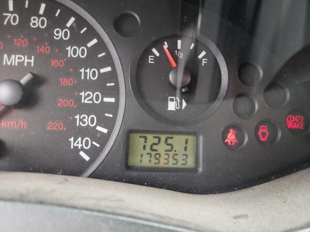 Photo 8 from auction – 2005 FORD FOCUS ZX3 with VIN 3FAFP31N85R144250