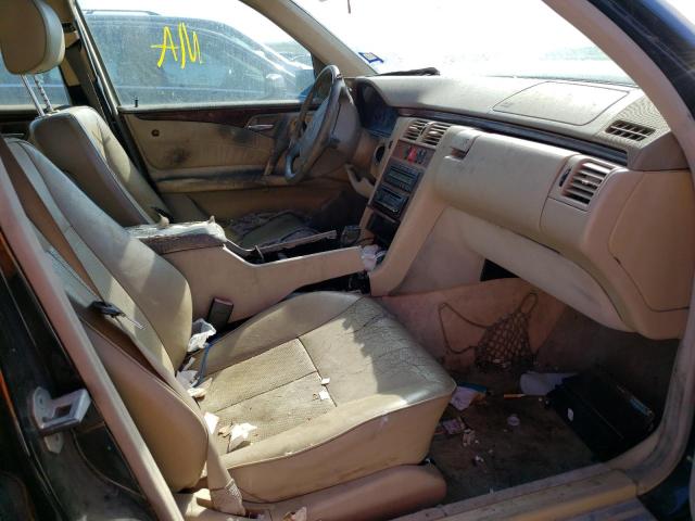 Photo 5 from auction – 1999 MERCEDES-BENZ E 320 with VIN WDBJF65H0XA849844