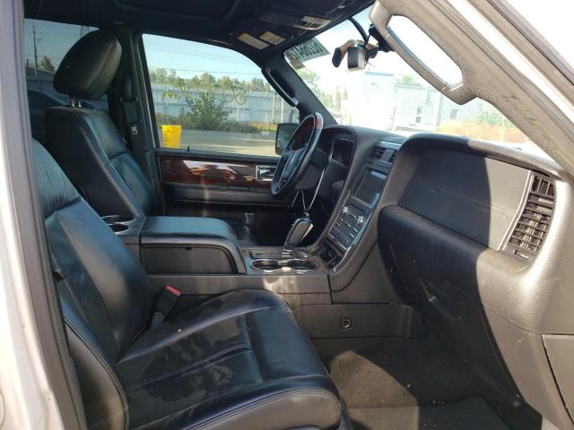Photo 5 from auction – 2017 LINCOLN NAVIGATOR with VIN 5LMJJ3JT8HEL09346