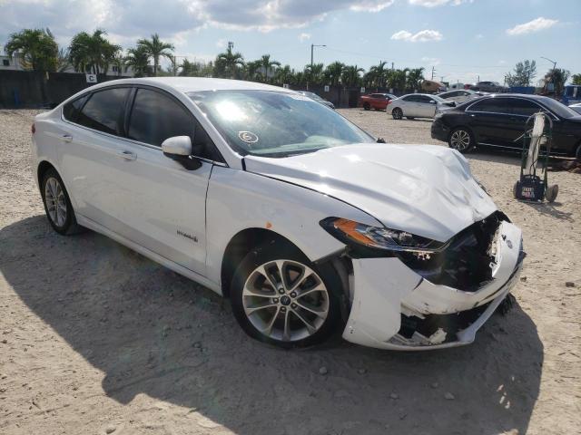 FORD FUSION SE 2019 with VIN 3FA6P0LU8KR121856 - Photo from auction