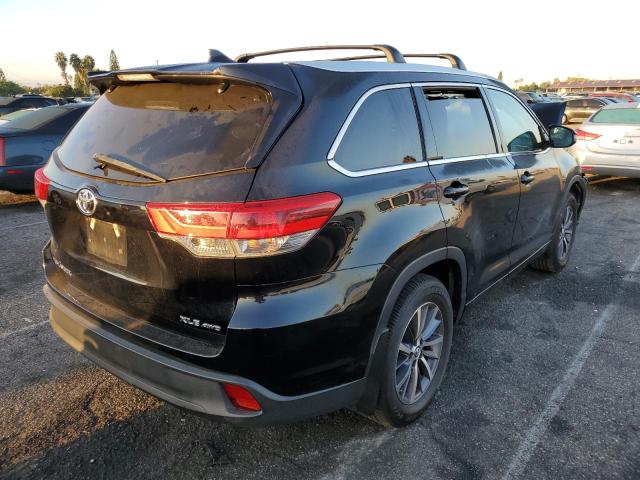 Zdjęcie 4 z aukcji – 2018 TOYOTA HIGHLANDER z VIN 5TDJZRFH9JS526833