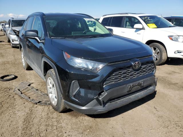 TOYOTA RAV4 LE 2019 with VIN JTMF1RFVXKD031914 - Photo from auction