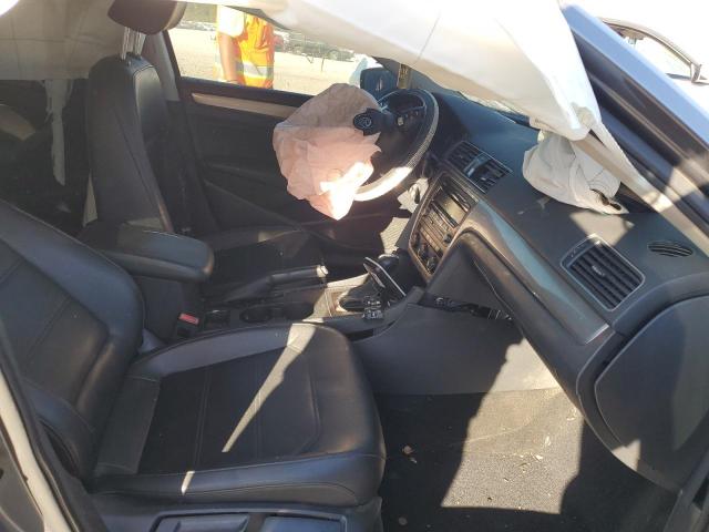 Photo 5 from auction – 2014 VOLKSWAGEN PASSAT S with VIN 1VWAS7A33EC110317