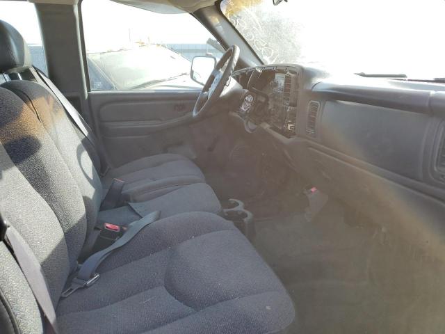 Photo 5 from auction – 2004 CHEVROLET SILVERADO with VIN 1GBHC29U04E274940