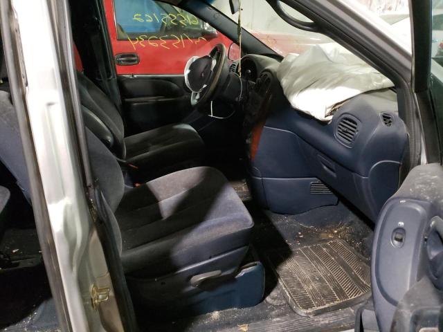 Photo 5 from auction – 2002 CHRYSLER TOWN & COU with VIN 2C4GP54L42R669697