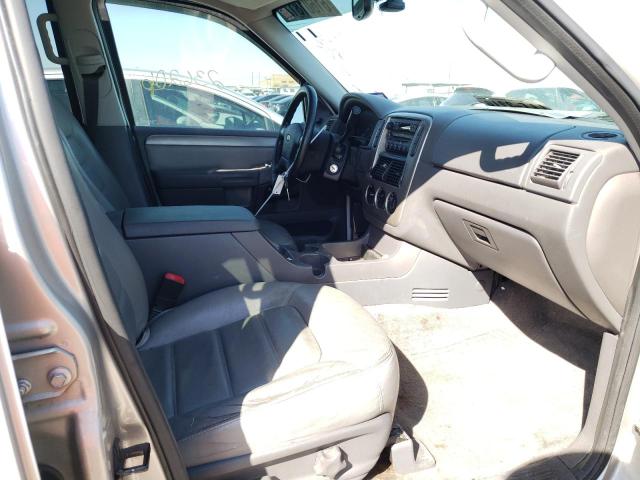Photo 5 from auction – 2004 FORD EXPLORER X with VIN 1FMZU63KX4ZA54480