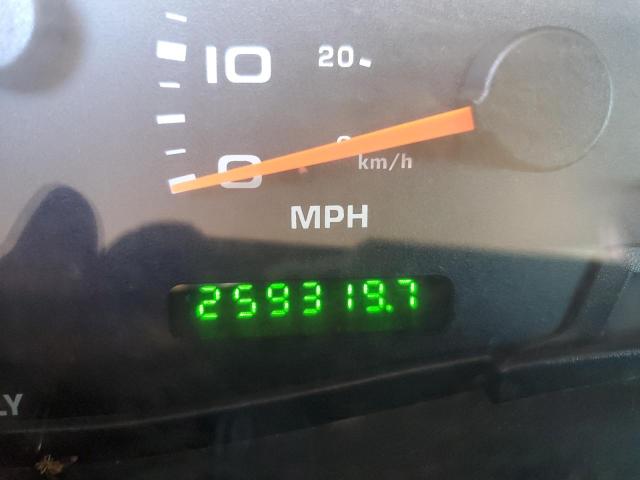 Photo 8 from auction – 2002 FORD F250 SUPER with VIN 1FTNW20F42EA30466
