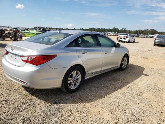 Photo 4 from auction – 2011 HYUNDAI SONATA GLS with VIN 5NPEB4AC7BH248526