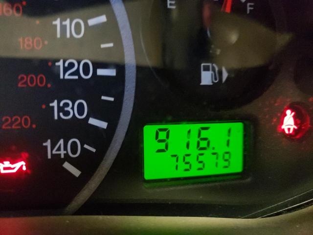 Photo 8 from auction – 2005 FORD FOCUS ZX4 with VIN 1FAFP34N15W176322