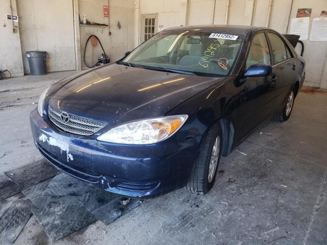Photo 2 from auction – 2004 TOYOTA CAMRY LE with VIN 4T1BF30K44U072873