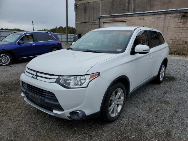 Photo 2 from auction – 2015 MITSUBISHI OUTLANDER with VIN JA4AD3A39FZ002962