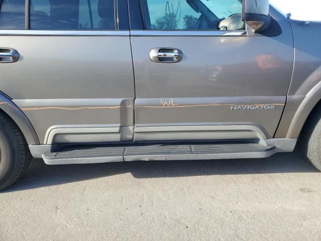 Photo 9 from auction – 2004 LINCOLN NAVIGATOR with VIN 5LMFU27R14LJ29425