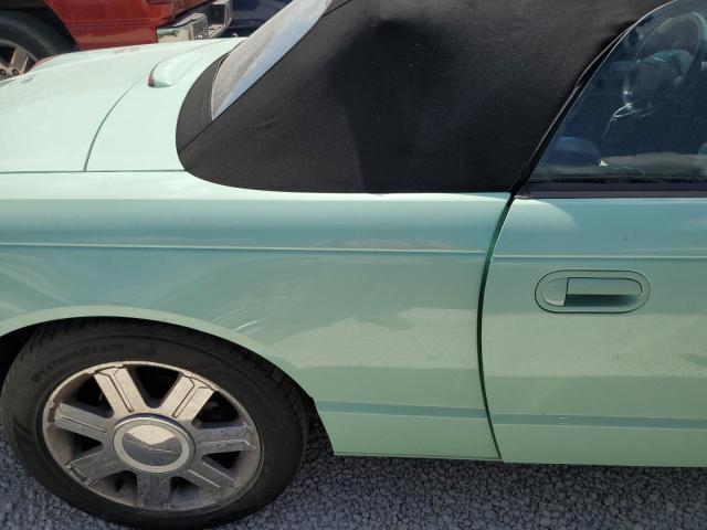 Photo 6 from auction – 2004 FORD THUNDERBIR with VIN 1FAHP60A74Y101964