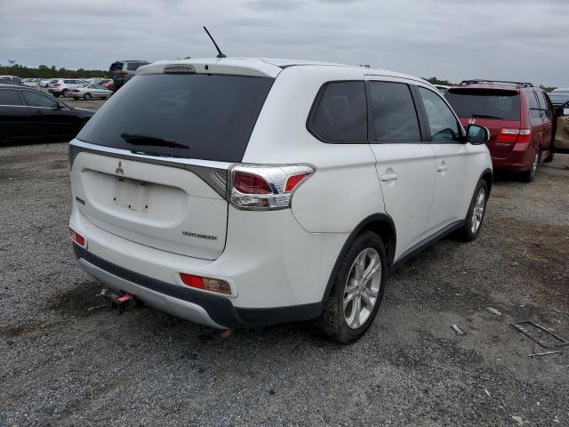 Photo 4 from auction – 2015 MITSUBISHI OUTLANDER with VIN JA4AD3A39FZ002962