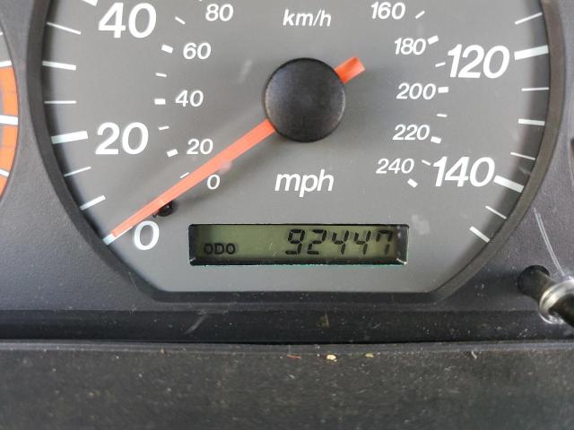 Photo 8 from auction – 2002 MAZDA 626 LX with VIN 1YVGF22C925277035