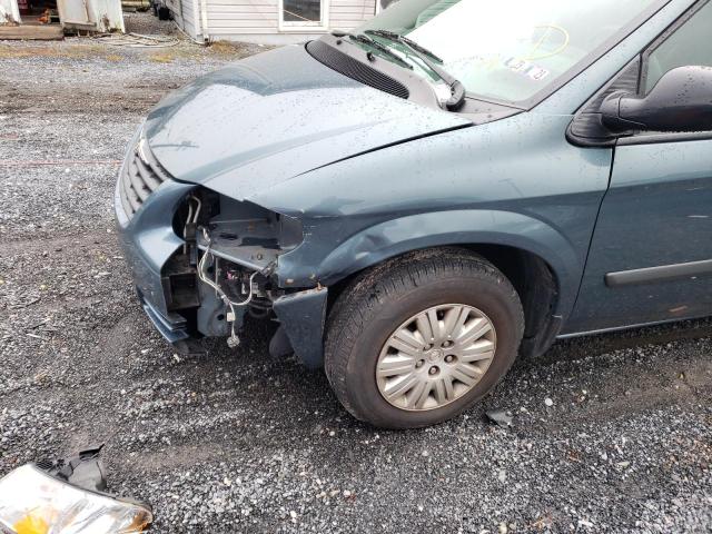 Photo 9 from auction – 2005 CHRYSLER TOWN & COU with VIN 1C4GP45R55B235577