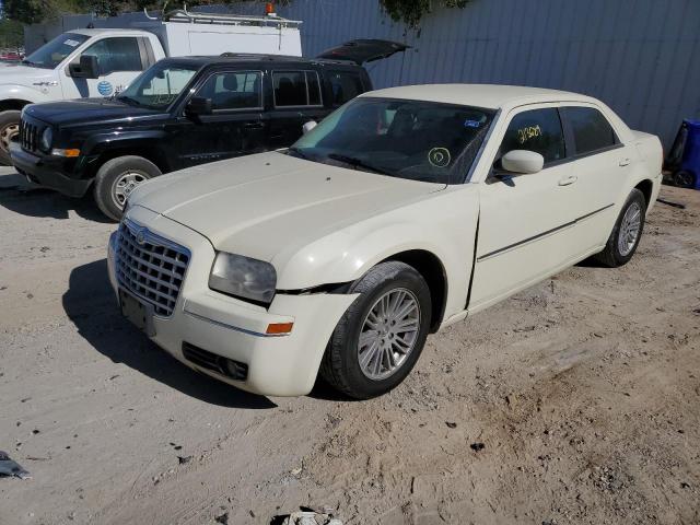 Photo 2 from auction – 2009 CHRYSLER 300 TOURIN with VIN 2C3LA53V39H545671