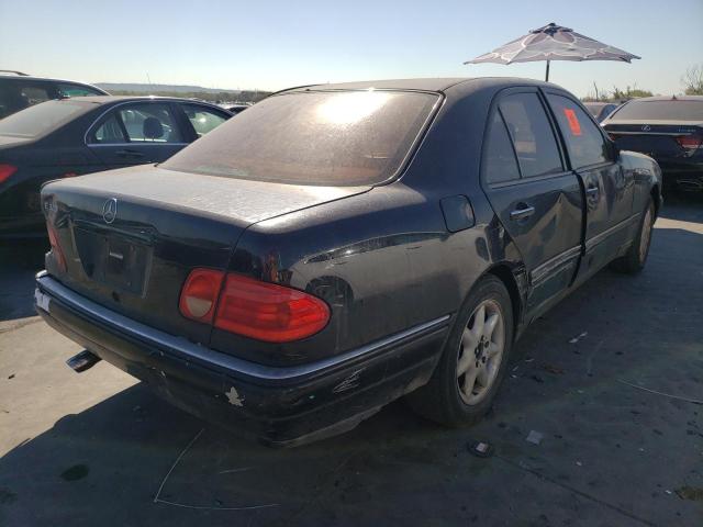 Photo 4 from auction – 1999 MERCEDES-BENZ E 320 with VIN WDBJF65H0XA849844