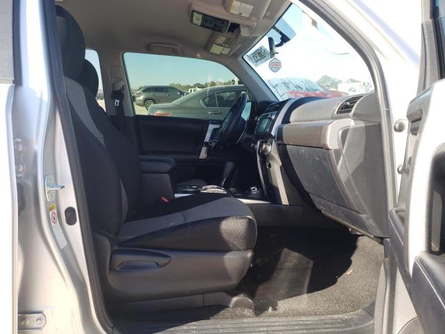 Photo 5 from auction – 2019 TOYOTA 4RUNNER SR with VIN JTEBU5JR2K5658556